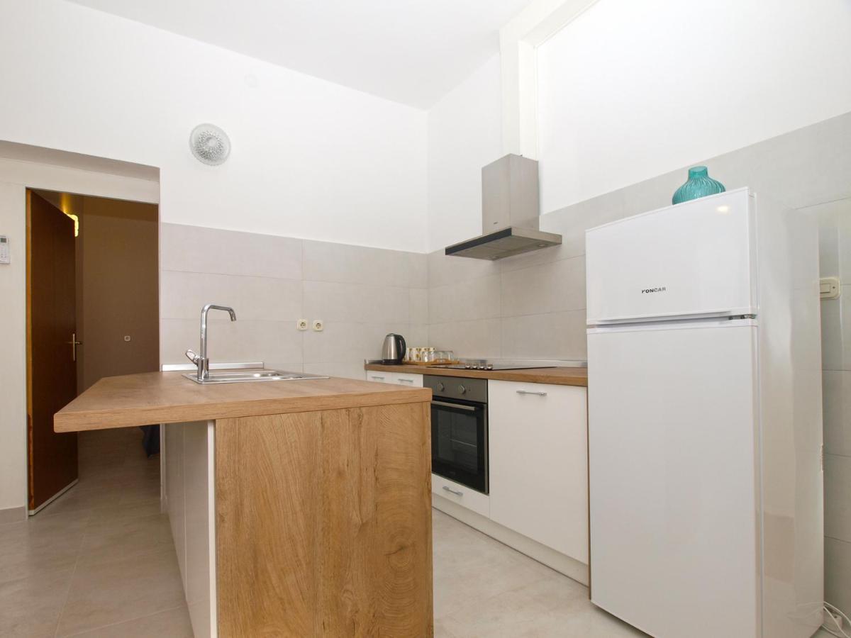 Apartemnts Guido 762 Διαμέρισμα Pjescana Uvala Εξωτερικό φωτογραφία