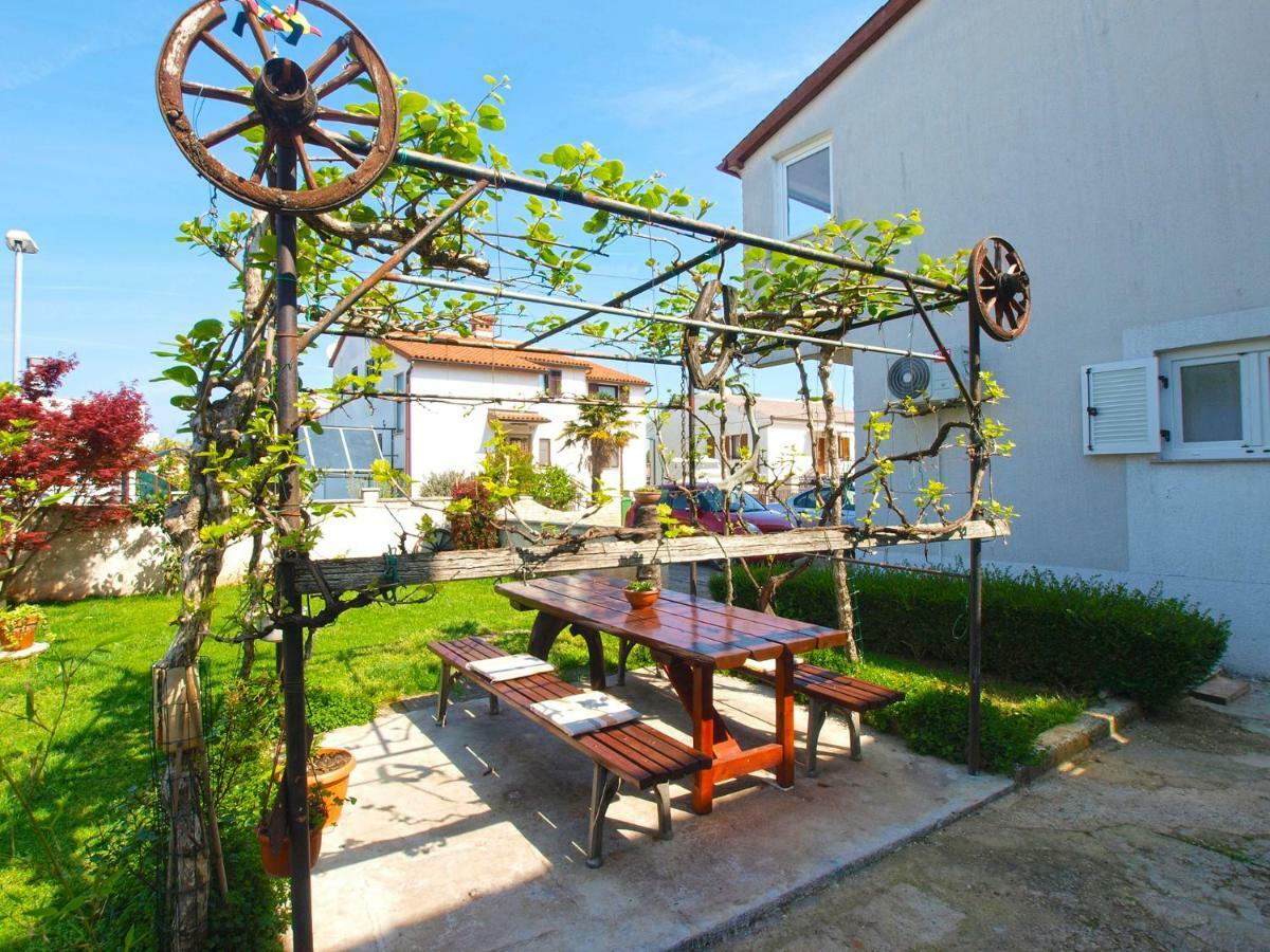Apartemnts Guido 762 Διαμέρισμα Pjescana Uvala Εξωτερικό φωτογραφία